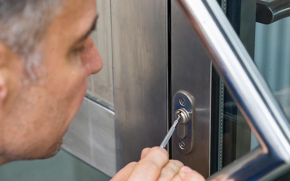 changer serrure porte Chevilly-Larue