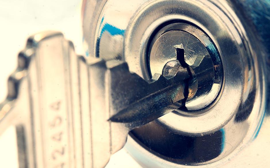 changer serrure porte Chevilly-Larue
